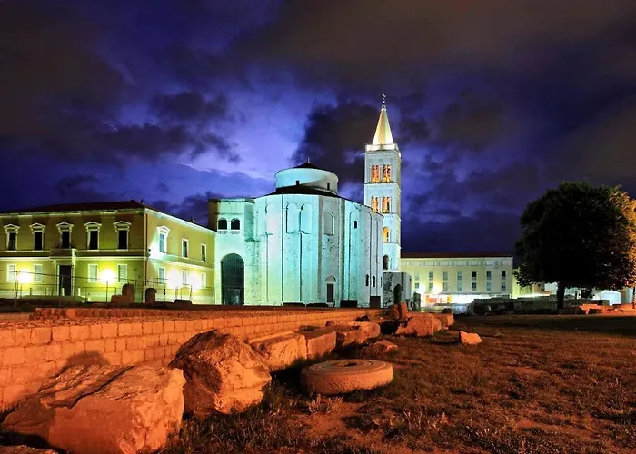 Mila In Old Town Centre Апартаменты *